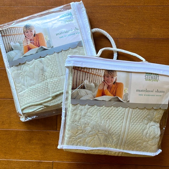 Martha Stewart Other - Vintage Martha Stewart Celery Green Color Standard Shams 2 cases